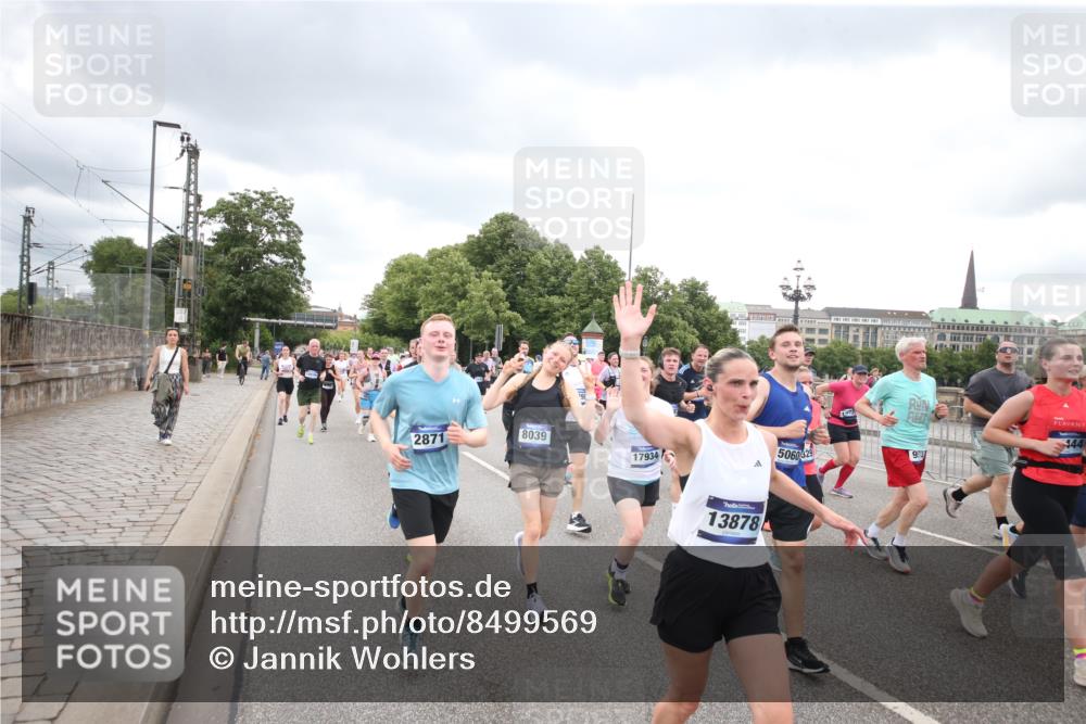 29.06.2025 - hella hamburg halbmarathon Jannik Wohlers http://msf.ph/oto/8499569 29.06.2025 10:56:44 Lombardsbrücke 1207, 2370, 2871, 3195, 3470, 3485, 3723, 3851, 4086, 4106, 4241, 4485, 4568, 4569, 4611, 4998, 5057, 5316, 5639, 6053, 6284, 6832, 6981, 7416, 7417, 7592, 7787, 7964, 8039, 8197, 8224, 8546, 8679, 8851, 9110, 9298, 9299, 9329, 9513, 9570, 9670, 10016, 10142, 10450, 10505, 11050, 11179, 11323, 11954, 12226, 12476, 12477, 12484, 12535, 12698, 12828, 12829, 12832, 12984, 13194, 13224, 13276, 13490, 13513, 13731, 13878, 13986, 14146, 14148, 14414, 15499 meine-sportfotos.de
