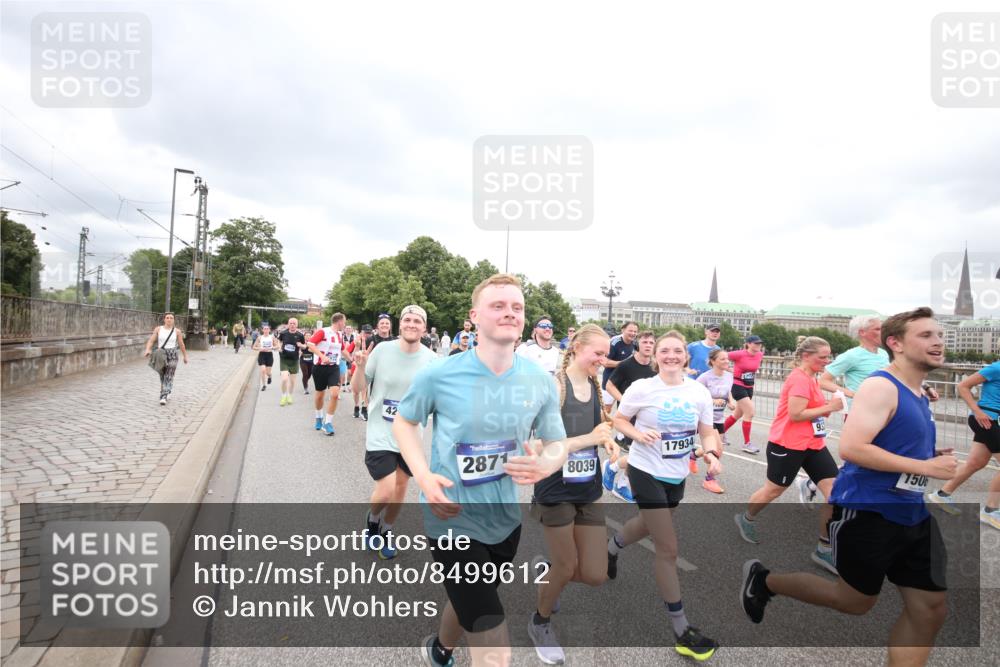 29.06.2025 - hella hamburg halbmarathon Jannik Wohlers http://msf.ph/oto/8499612 29.06.2025 10:56:45 Lombardsbrücke 1207, 2370, 2871, 3195, 3470, 3485, 3723, 3851, 4086, 4106, 4241, 4485, 4568, 4569, 4611, 4998, 5057, 5316, 5639, 6053, 6284, 6832, 6981, 7416, 7417, 7592, 7787, 7964, 8039, 8224, 8546, 8679, 8851, 8853, 9110, 9298, 9299, 9329, 9513, 9570, 9670, 10016, 10142, 10505, 11050, 11179, 11323, 11954, 12226, 12476, 12477, 12484, 12535, 12698, 12828, 12829, 12832, 12984, 13048, 13194, 13224, 13276, 13490, 13513, 13731, 13878, 13986, 14146, 14148, 14414, 15499 meine-sportfotos.de