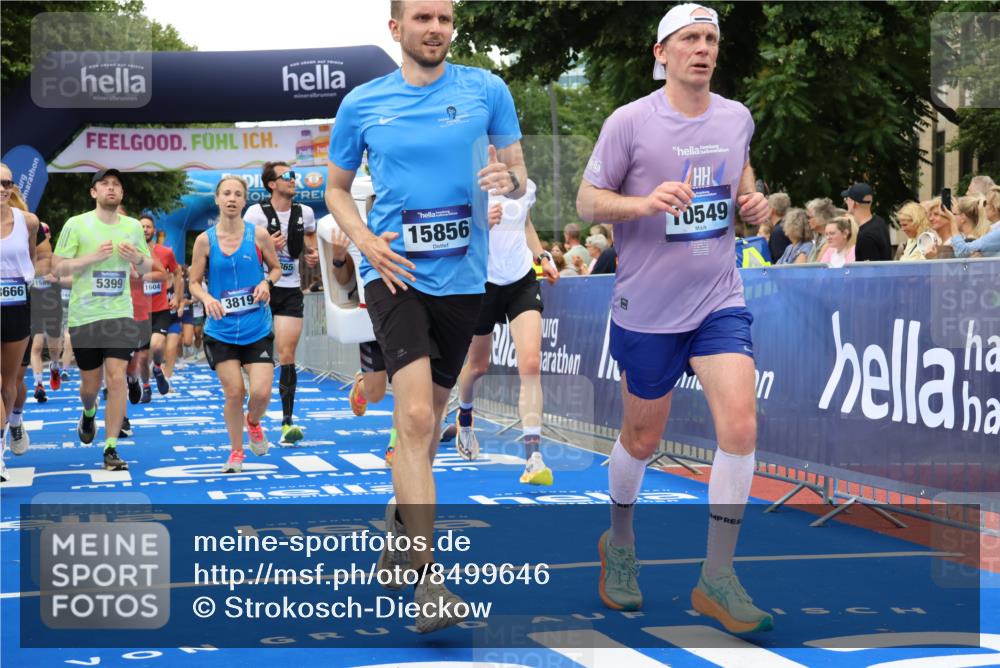 29.06.2025 - hella hamburg halbmarathon Strokosch-Dieckow http://msf.ph/oto/8499646 29.06.2025 10:53:36 Ziel 1030, 1061, 1098, 1499, 1502, 1783, 2058, 2070, 2082, 2518, 2630, 3399, 3819, 5399, 5866, 6628, 6762, 10549, 10895, 11588, 11589, 11604, 12632, 13865, 14702, 14818, 15061, 15113, 15441, 15497, 15856, 16092, 17482, 17710, 18143, 18450, 18514, 18612, 18666, 18715 meine-sportfotos.de
