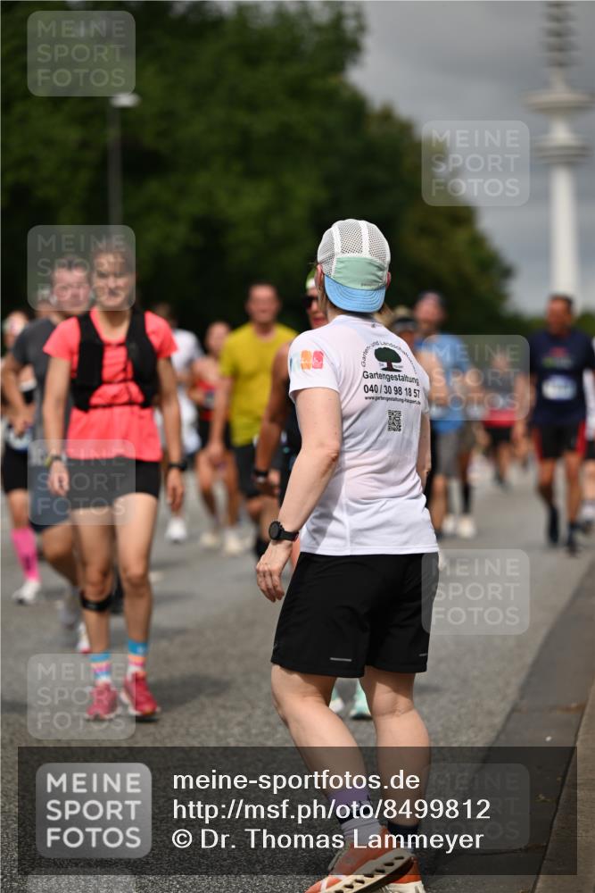 29.06.2025 - hella hamburg halbmarathon Dr. Thomas Lammeyer http://msf.ph/oto/8499812 29.06.2025 10:24:20 Kennedybrücke 1046, 1069, 1110, 1115, 1145, 1534, 2357, 3278, 3678, 4539, 4585, 4614, 4737, 4739, 5123, 5556, 5659, 5831, 5834, 5849, 5937, 6444, 7101, 7137, 7519, 7739, 7744, 7808, 7917, 8387, 8462, 8588, 9136, 9196, 9735, 10414, 10550, 10595, 10622, 11028, 11036, 11434 meine-sportfotos.de
