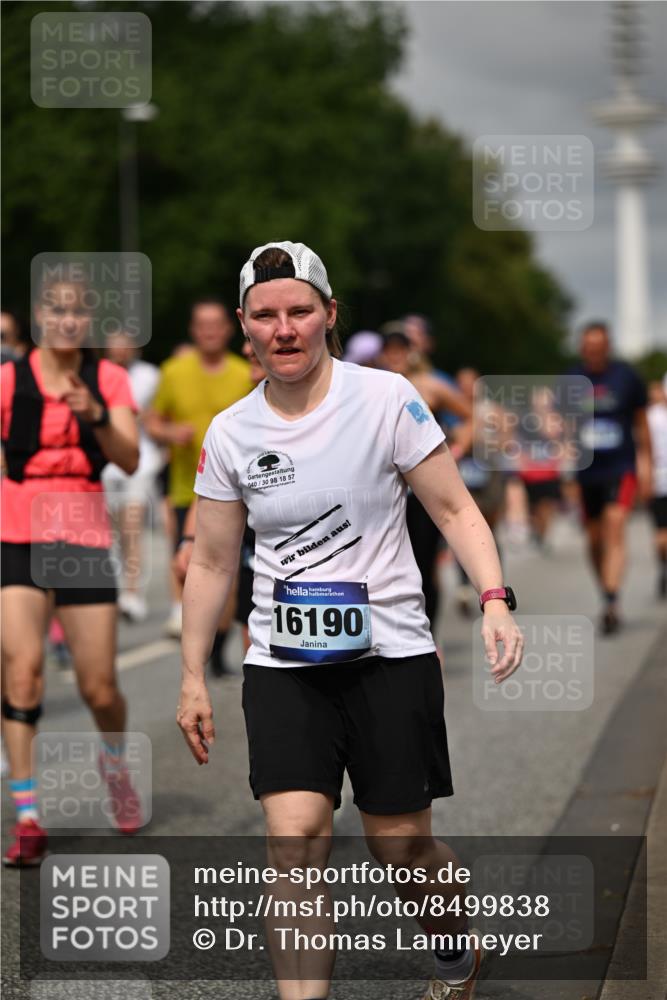 29.06.2025 - hella hamburg halbmarathon Dr. Thomas Lammeyer http://msf.ph/oto/8499838 29.06.2025 10:24:21 Kennedybrücke 1046, 1069, 1110, 1115, 1145, 1474, 1534, 2357, 3278, 3678, 3733, 4422, 4539, 4585, 4614, 4737, 4739, 5123, 5556, 5659, 5831, 5834, 5849, 5937, 6444, 7101, 7519, 7739, 7744, 7808, 7917, 8387, 8462, 8588, 9136, 9196, 9735, 10414, 10550, 10595, 10622, 11028, 11434 meine-sportfotos.de