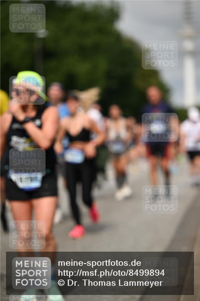 29.06.2025 - hella hamburg halbmarathon Dr. Thomas Lammeyer http://msf.ph/oto/8499894 29.06.2025 10:24:22 Kennedybrücke 1046, 1069, 1110, 1115, 1474, 1534, 2357, 3278, 3678, 3733, 4422, 4539, 4585, 4614, 4737, 4739, 5123, 5659, 5831, 5834, 5849, 5937, 6444, 7101, 7519, 7739, 7744, 7808, 7917, 8387, 8462, 8588, 9136, 9196, 9735, 10414, 10550, 10595, 10622, 11028, 11434 meine-sportfotos.de