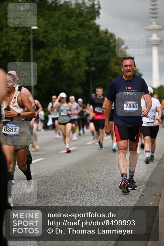 29.06.2025 - hella hamburg halbmarathon Dr. Thomas Lammeyer http://msf.ph/oto/8499993 29.06.2025 10:24:25 Kennedybrücke 1046, 1069, 1110, 1115, 1154, 1471, 1474, 1534, 2357, 3278, 3678, 3733, 4422, 4539, 4585, 4614, 4737, 4739, 5659, 5831, 5849, 5937, 7101, 7519, 7739, 7744, 7808, 7917, 8387, 8462, 8588, 9136, 9196, 9735, 10041, 10414, 10550, 10595, 10622, 11028, 11434 meine-sportfotos.de