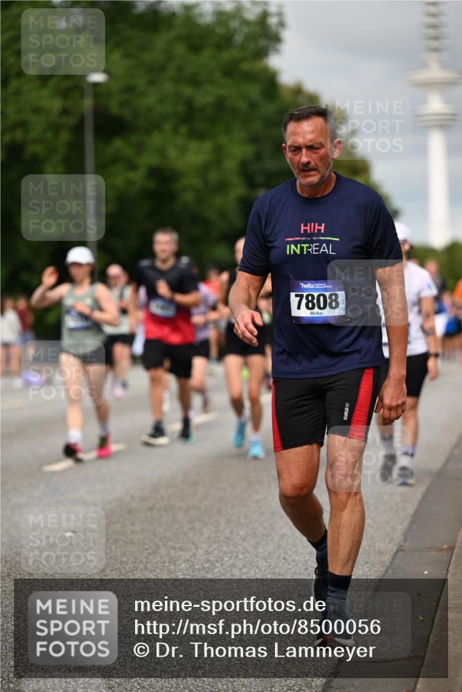 29.06.2025 - hella hamburg halbmarathon Dr. Thomas Lammeyer http://msf.ph/oto/8500056 29.06.2025 10:24:27 Kennedybrücke 1046, 1069, 1110, 1115, 1154, 1471, 1474, 1534, 2064, 2357, 3278, 3678, 3733, 4422, 4539, 4585, 4614, 4737, 4739, 5659, 5831, 5937, 7101, 7519, 7739, 7744, 7808, 8387, 8462, 8588, 8738, 9136, 9196, 9735, 10041, 10414, 10550, 10595, 10622, 11028, 11434 meine-sportfotos.de