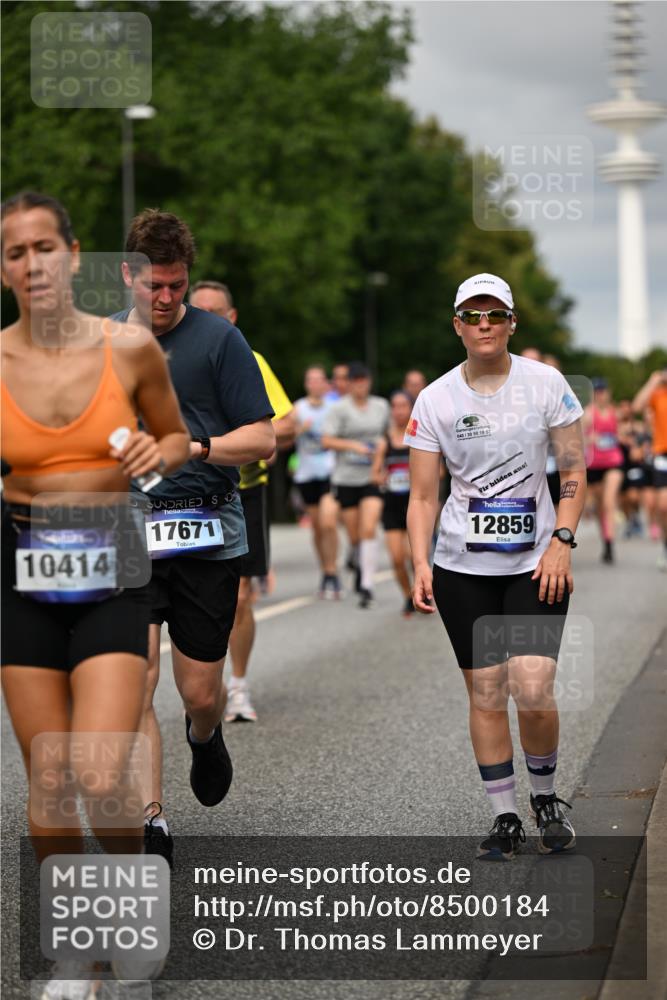 29.06.2025 - hella hamburg halbmarathon Dr. Thomas Lammeyer http://msf.ph/oto/8500184 29.06.2025 10:24:30 Kennedybrücke 1046, 1069, 1110, 1115, 1154, 1471, 1474, 1534, 2064, 2357, 3278, 3733, 4422, 4585, 4737, 4739, 5659, 5831, 5937, 7101, 7131, 7519, 7739, 7744, 7808, 8025, 8387, 8462, 8588, 8738, 9136, 9196, 9735, 9873, 10041, 10414, 10550, 10595, 10613, 10647, 10754, 11434 meine-sportfotos.de