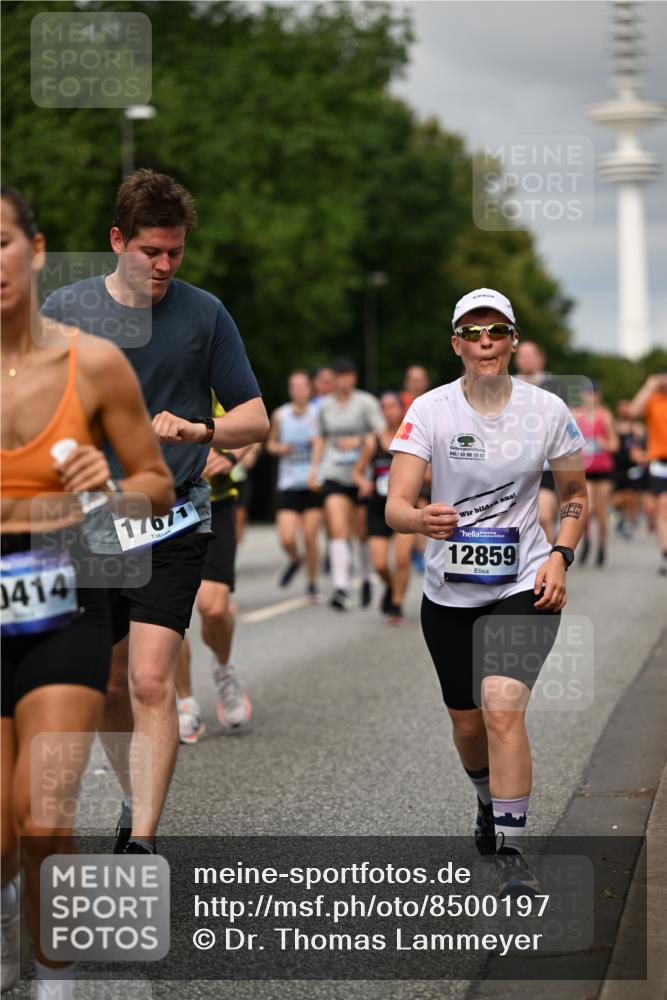 29.06.2025 - hella hamburg halbmarathon Dr. Thomas Lammeyer http://msf.ph/oto/8500197 29.06.2025 10:24:30 Kennedybrücke 1046, 1069, 1110, 1115, 1154, 1471, 1474, 1534, 2064, 2357, 3278, 3733, 4422, 4585, 4737, 4739, 5659, 5831, 5937, 7101, 7131, 7519, 7739, 7744, 7808, 8025, 8387, 8462, 8588, 8738, 9136, 9196, 9735, 9873, 10041, 10414, 10550, 10595, 10613, 10647, 10754, 11434 meine-sportfotos.de