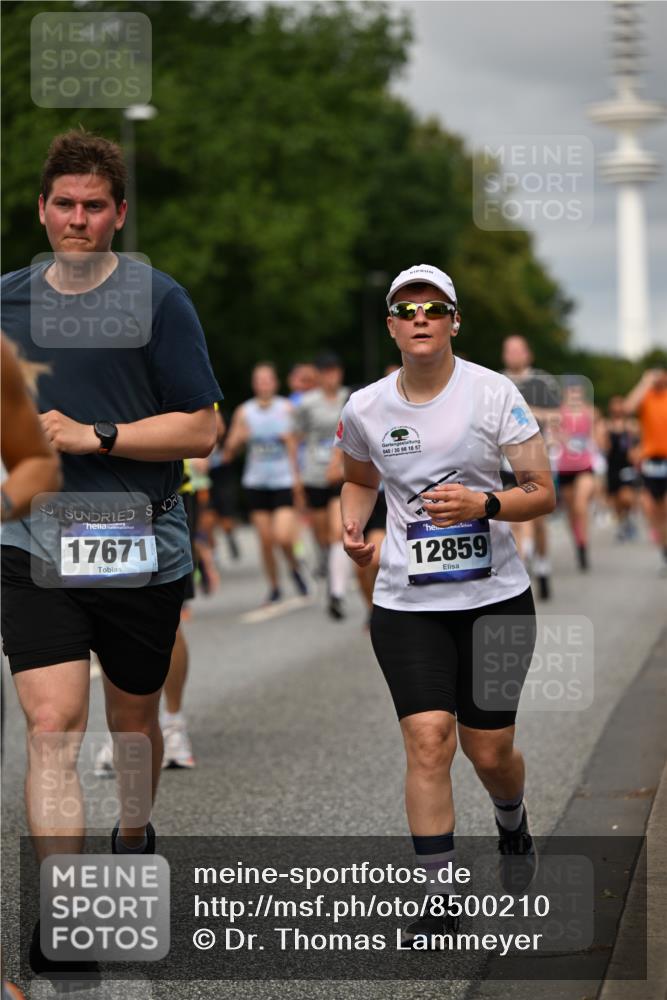 29.06.2025 - hella hamburg halbmarathon Dr. Thomas Lammeyer http://msf.ph/oto/8500210 29.06.2025 10:24:31 Kennedybrücke 1046, 1069, 1110, 1115, 1154, 1471, 1474, 1534, 2064, 2357, 3733, 4422, 4585, 4737, 4739, 5659, 5831, 5937, 7101, 7131, 7519, 7739, 7808, 8025, 8387, 8462, 8588, 8738, 9136, 9196, 9735, 9873, 10041, 10414, 10550, 10595, 10613, 10647, 10754, 11434 meine-sportfotos.de