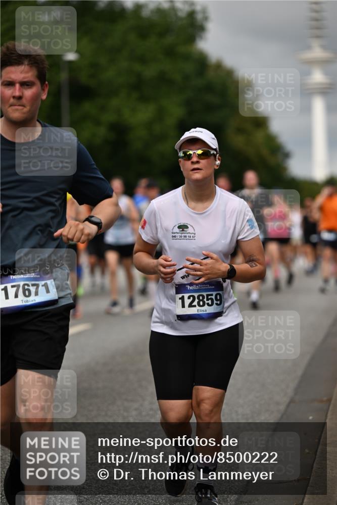 29.06.2025 - hella hamburg halbmarathon Dr. Thomas Lammeyer http://msf.ph/oto/8500222 29.06.2025 10:24:31 Kennedybrücke 1046, 1069, 1110, 1115, 1154, 1471, 1474, 1534, 2064, 2357, 3733, 4422, 4585, 4737, 4739, 5659, 5831, 5937, 7101, 7131, 7519, 7739, 7808, 8025, 8387, 8462, 8588, 8738, 9136, 9196, 9735, 9873, 10041, 10414, 10550, 10595, 10613, 10647, 10754, 11434 meine-sportfotos.de
