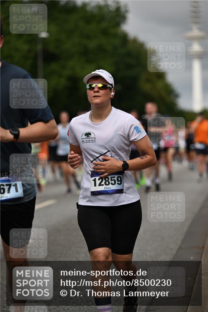 29.06.2025 - hella hamburg halbmarathon Dr. Thomas Lammeyer http://msf.ph/oto/8500230 29.06.2025 10:24:32 Kennedybrücke 1046, 1069, 1110, 1115, 1154, 1471, 1474, 1534, 2064, 2357, 3733, 4422, 4585, 4737, 4739, 5659, 5831, 5937, 7101, 7131, 7519, 7739, 7808, 8025, 8387, 8462, 8588, 8738, 9136, 9196, 9735, 9873, 10041, 10414, 10550, 10595, 10613, 10647, 10754, 11100, 11434 meine-sportfotos.de