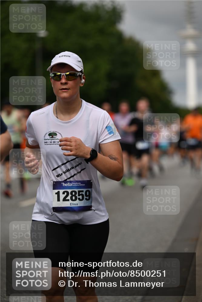 29.06.2025 - hella hamburg halbmarathon Dr. Thomas Lammeyer http://msf.ph/oto/8500251 29.06.2025 10:24:32 Kennedybrücke 1046, 1069, 1110, 1115, 1154, 1471, 1474, 1534, 2064, 2357, 3733, 4422, 4585, 4737, 4739, 5659, 5831, 5937, 7101, 7131, 7519, 7739, 7808, 8025, 8387, 8462, 8588, 8738, 9136, 9196, 9735, 9873, 10041, 10414, 10550, 10595, 10613, 10647, 10754, 11100, 11434 meine-sportfotos.de