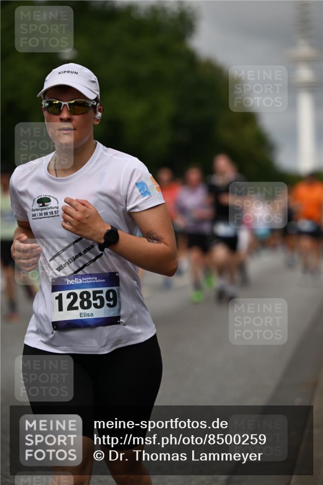 29.06.2025 - hella hamburg halbmarathon Dr. Thomas Lammeyer http://msf.ph/oto/8500259 29.06.2025 10:24:32 Kennedybrücke 1046, 1069, 1110, 1115, 1154, 1471, 1474, 1534, 2064, 2357, 3733, 4422, 4585, 4737, 4739, 5659, 5831, 5937, 7101, 7131, 7519, 7739, 7808, 8025, 8387, 8462, 8588, 8738, 9136, 9196, 9735, 9873, 10041, 10414, 10550, 10595, 10613, 10647, 10754, 11100, 11434 meine-sportfotos.de