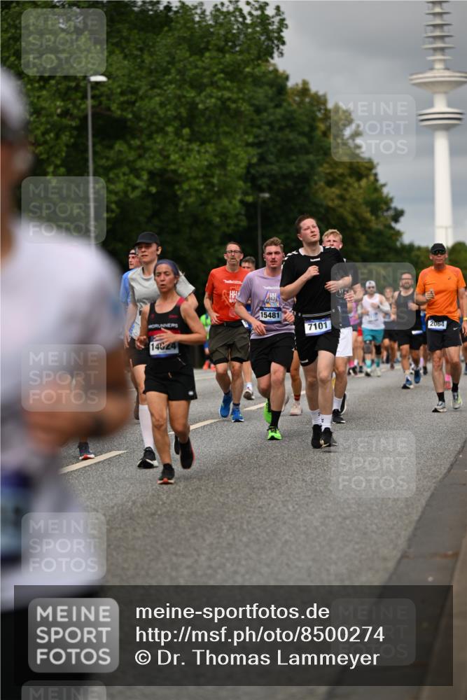 29.06.2025 - hella hamburg halbmarathon Dr. Thomas Lammeyer http://msf.ph/oto/8500274 29.06.2025 10:24:33 Kennedybrücke 1046, 1069, 1110, 1115, 1154, 1471, 1474, 1534, 2064, 2357, 3733, 3842, 4422, 4585, 4737, 4739, 5659, 5831, 5937, 7101, 7131, 7519, 7739, 7808, 8025, 8387, 8462, 8588, 8738, 9136, 9196, 9735, 9873, 10041, 10414, 10550, 10595, 10613, 10647, 10754, 11100, 11434 meine-sportfotos.de