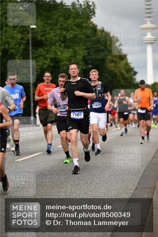 29.06.2025 - hella hamburg halbmarathon Dr. Thomas Lammeyer http://msf.ph/oto/8500349 29.06.2025 10:24:35 Kennedybrücke 1046, 1069, 1110, 1115, 1154, 1471, 1474, 1534, 2053, 2064, 2834, 3733, 3842, 4422, 4585, 4737, 4739, 5659, 5831, 5937, 7101, 7131, 7519, 7739, 7808, 8025, 8387, 8462, 8588, 8738, 9136, 9196, 9735, 9873, 10039, 10041, 10414, 10550, 10595, 10613, 10647, 10754, 11100, 11434 meine-sportfotos.de