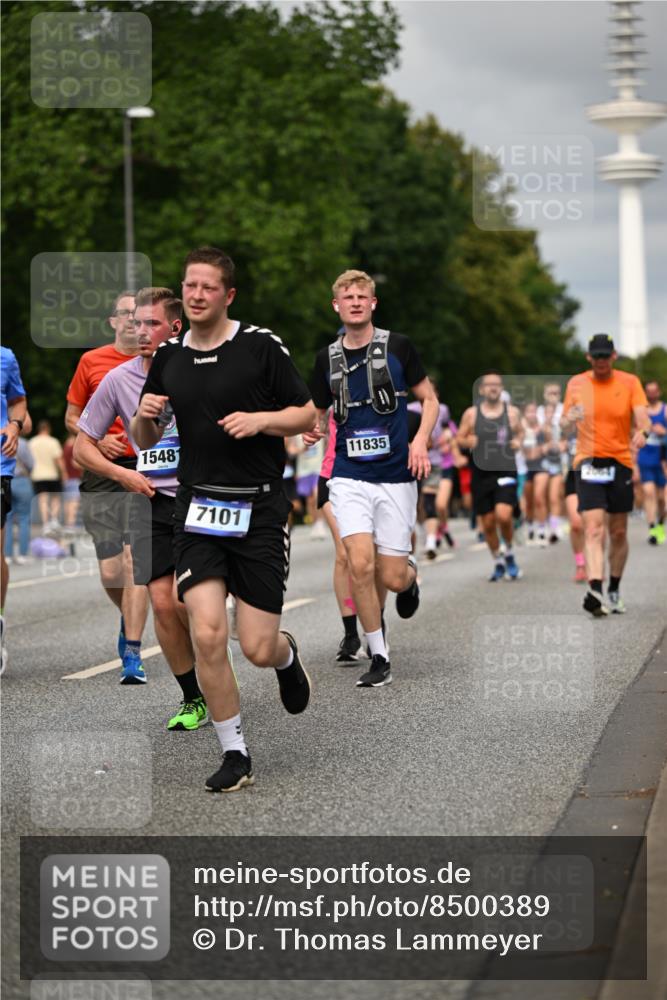 29.06.2025 - hella hamburg halbmarathon Dr. Thomas Lammeyer http://msf.ph/oto/8500389 29.06.2025 10:24:35 Kennedybrücke 1046, 1069, 1110, 1115, 1154, 1471, 1474, 1534, 2053, 2064, 2834, 3733, 3842, 4422, 4585, 4737, 4739, 5659, 5831, 5937, 7101, 7131, 7519, 7739, 7808, 8025, 8387, 8462, 8588, 8738, 9136, 9196, 9735, 9873, 10039, 10041, 10414, 10550, 10595, 10613, 10647, 10754, 11100, 11434 meine-sportfotos.de