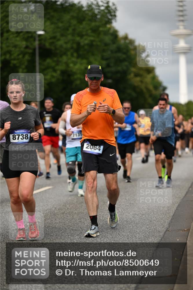 29.06.2025 - hella hamburg halbmarathon Dr. Thomas Lammeyer http://msf.ph/oto/8500649 29.06.2025 10:24:43 Kennedybrücke 1011, 1046, 1069, 1154, 1471, 1474, 1534, 2053, 2064, 2834, 3733, 3842, 4154, 4166, 4288, 4422, 4754, 4869, 5181, 5831, 5937, 6608, 6844, 6951, 7101, 7131, 7739, 8025, 8462, 8588, 8738, 8940, 9005, 9011, 9236, 9873, 10039, 10041, 10595, 10613, 10647, 10754, 11100 meine-sportfotos.de
