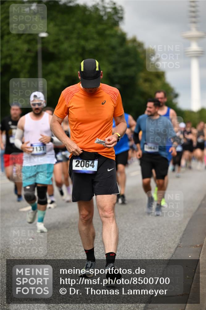 29.06.2025 - hella hamburg halbmarathon Dr. Thomas Lammeyer http://msf.ph/oto/8500700 29.06.2025 10:24:44 Kennedybrücke 1011, 1046, 1069, 1154, 1471, 1474, 1534, 2053, 2064, 2834, 3733, 3842, 4154, 4166, 4288, 4422, 4754, 4869, 5181, 5811, 5831, 5937, 6608, 6844, 6951, 7101, 7131, 8025, 8588, 8738, 8940, 9005, 9011, 9236, 9873, 10039, 10041, 10595, 10613, 10647, 10754, 11100 meine-sportfotos.de