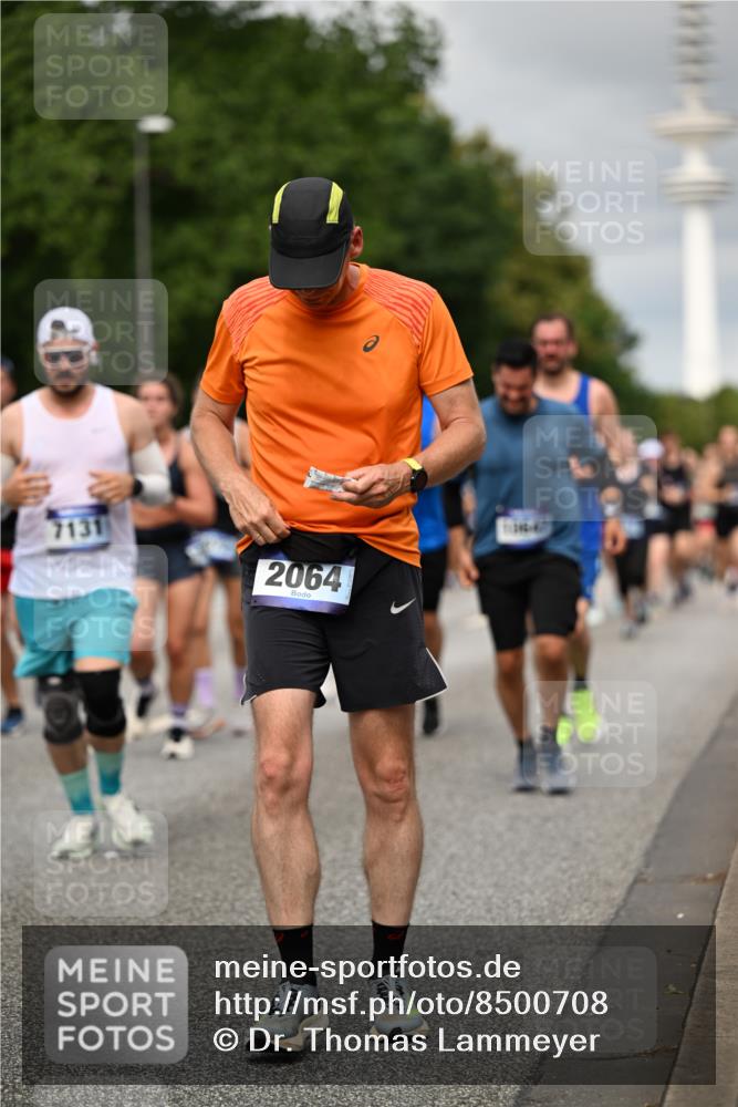 29.06.2025 - hella hamburg halbmarathon Dr. Thomas Lammeyer http://msf.ph/oto/8500708 29.06.2025 10:24:44 Kennedybrücke 1011, 1046, 1069, 1154, 1471, 1474, 1534, 2053, 2064, 2834, 3733, 3842, 4154, 4166, 4288, 4422, 4754, 4869, 5181, 5811, 5831, 5937, 6608, 6844, 6951, 7101, 7131, 8025, 8588, 8738, 8940, 9005, 9011, 9236, 9873, 10039, 10041, 10595, 10613, 10647, 10754, 11100 meine-sportfotos.de