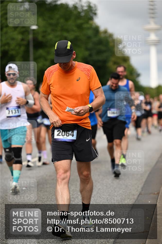 29.06.2025 - hella hamburg halbmarathon Dr. Thomas Lammeyer http://msf.ph/oto/8500713 29.06.2025 10:24:45 Kennedybrücke 1011, 1046, 1069, 1154, 1471, 1474, 1534, 2053, 2064, 2834, 3733, 3842, 4154, 4166, 4288, 4422, 4754, 4869, 5181, 5811, 5812, 5831, 5937, 6608, 6844, 6951, 7101, 7131, 8025, 8588, 8738, 8940, 9005, 9011, 9236, 9873, 10039, 10041, 10595, 10613, 10647, 10754, 11100 meine-sportfotos.de