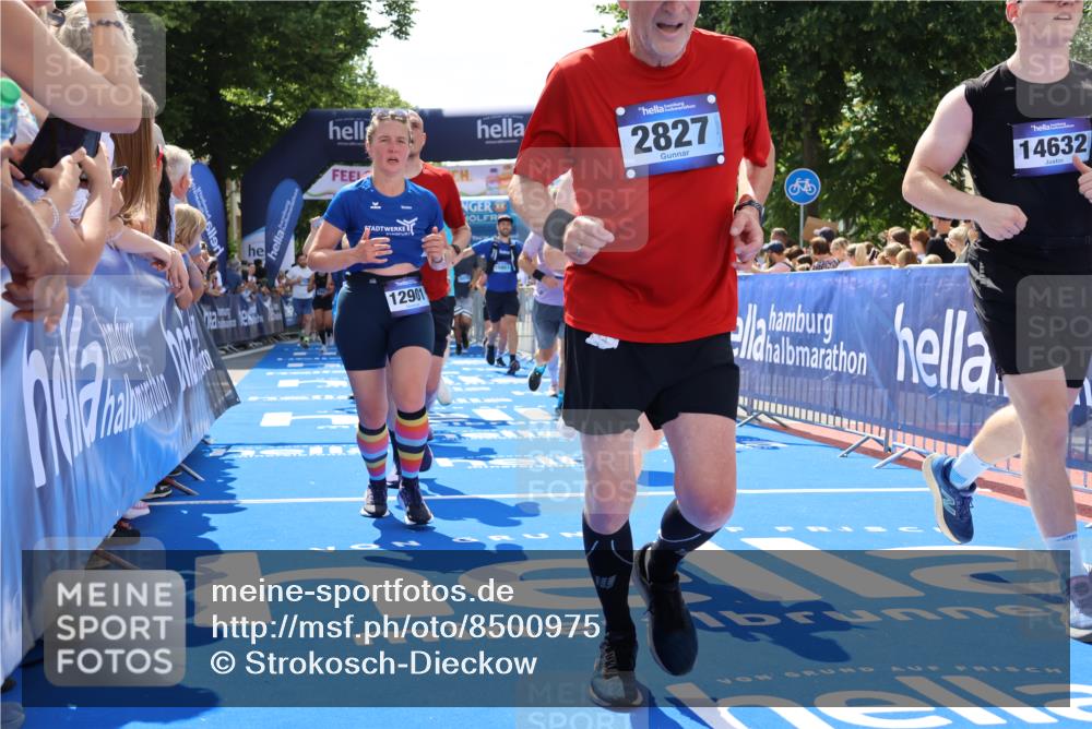 29.06.2025 - hella hamburg halbmarathon Strokosch-Dieckow http://msf.ph/oto/8500975 29.06.2025 11:34:51 Ziel 1078, 1497, 1557, 2280, 2477, 2827, 3230, 3239, 3311, 4372, 4555, 4624, 5246, 5497, 6861, 8715, 11697, 12236, 12901, 13111, 13113, 14014, 14112, 14632, 15912, 15951, 15957, 16238, 16570, 16571, 17135, 17369, 17389, 17883 meine-sportfotos.de
