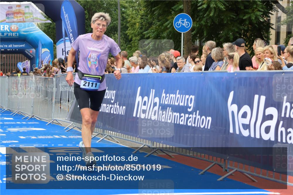 29.06.2025 - hella hamburg halbmarathon Strokosch-Dieckow http://msf.ph/oto/8501019 29.06.2025 10:53:08 Ziel 2111, 2208, 3059, 3258, 3334, 4121, 7383, 7864, 8273, 8361, 8587, 9093, 9142, 9537, 12155, 12875, 14323, 15179, 16929, 16986, 19208 meine-sportfotos.de