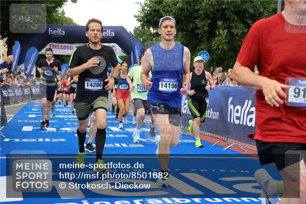 29.06.2025 - hella hamburg halbmarathon Strokosch-Dieckow http://msf.ph/oto/8501682 29.06.2025 10:52:49 Ziel 1257, 1258, 1657, 2099, 2287, 2444, 2814, 2910, 3999, 4557, 4558, 4770, 5077, 5169, 5194, 5907, 8139, 8172, 8720, 8955, 9065, 9163, 10724, 10811, 11217, 11992, 12482, 14198, 14286, 14805, 16467, 17198, 18331, 19244 meine-sportfotos.de