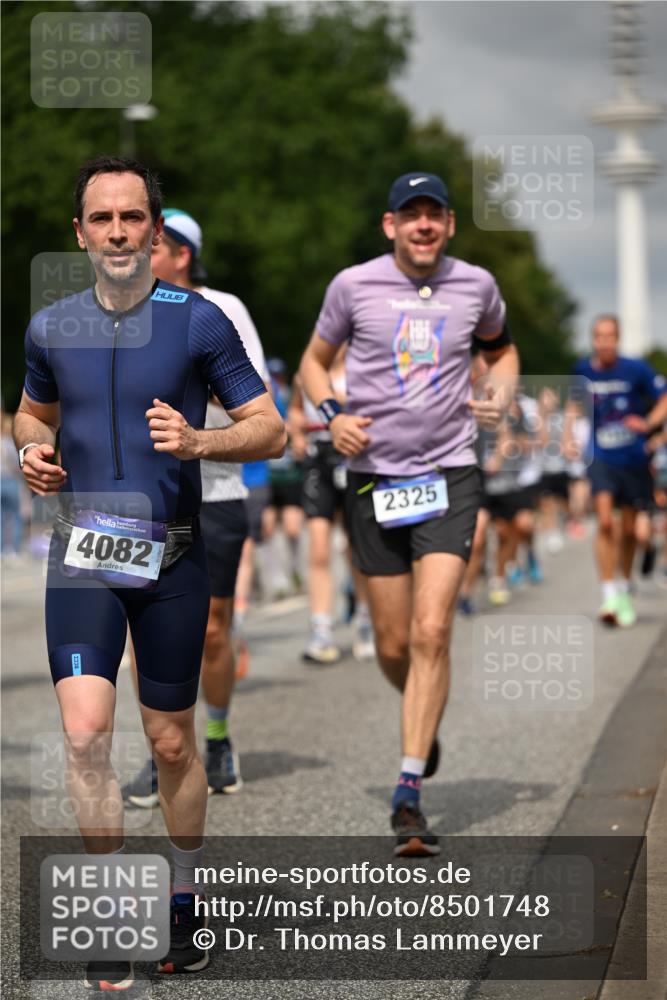 29.06.2025 - hella hamburg halbmarathon Dr. Thomas Lammeyer http://msf.ph/oto/8501748 29.06.2025 10:25:15 Kennedybrücke 1028, 1266, 1658, 2101, 2325, 2383, 2923, 2956, 2986, 3161, 3247, 3434, 3781, 3813, 4082, 4350, 5041, 5625, 5767, 5812, 6275, 6308, 7018, 7553, 7608, 8113, 8146, 8724, 8726, 8844, 9100, 9108, 9501, 9981, 10050, 10350, 10585, 10602, 11145 meine-sportfotos.de