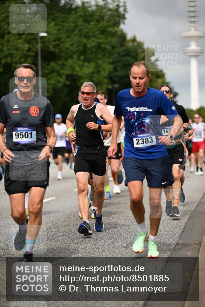29.06.2025 - hella hamburg halbmarathon Dr. Thomas Lammeyer http://msf.ph/oto/8501885 29.06.2025 10:25:19 Kennedybrücke 1028, 1266, 1658, 2325, 2383, 2923, 2956, 2986, 3161, 3247, 3434, 3781, 3813, 4082, 4350, 5041, 5373, 5625, 5767, 6275, 6308, 7018, 7553, 7608, 8724, 8726, 8844, 9100, 9108, 9501, 10050, 10350, 10585, 10602, 11145 meine-sportfotos.de