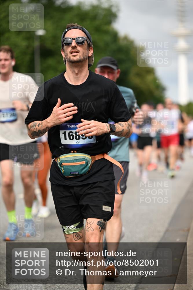 29.06.2025 - hella hamburg halbmarathon Dr. Thomas Lammeyer http://msf.ph/oto/8502001 29.06.2025 10:25:22 Kennedybrücke 1028, 1266, 1658, 2325, 2383, 2635, 2956, 2986, 3161, 3247, 3434, 3781, 3813, 4082, 4350, 5041, 5373, 5625, 5767, 6275, 6308, 7018, 7553, 7608, 8724, 8726, 8844, 9100, 9108, 9501, 10050, 10350, 10602, 11145 meine-sportfotos.de