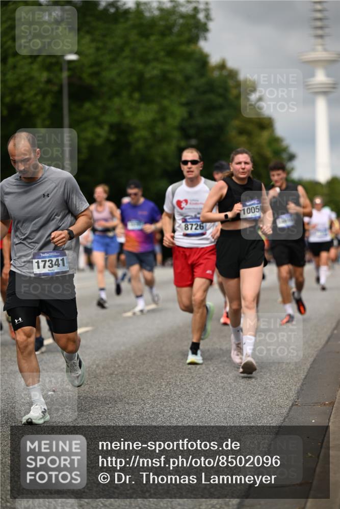 29.06.2025 - hella hamburg halbmarathon Dr. Thomas Lammeyer http://msf.ph/oto/8502096 29.06.2025 10:25:25 Kennedybrücke 1028, 1266, 1658, 2325, 2383, 2635, 2956, 2986, 3247, 3434, 3813, 4082, 4350, 4786, 5041, 5373, 5395, 5625, 5767, 6275, 6308, 7018, 7553, 7608, 7781, 8095, 8726, 8844, 9100, 9108, 9501, 9624, 10050, 10602, 10874 meine-sportfotos.de