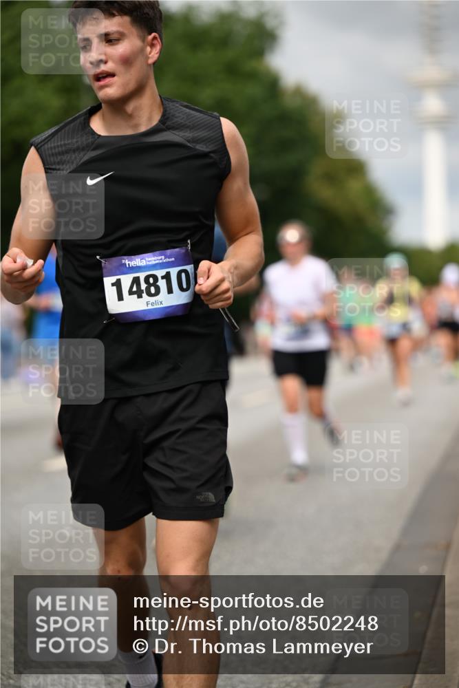 29.06.2025 - hella hamburg halbmarathon Dr. Thomas Lammeyer http://msf.ph/oto/8502248 29.06.2025 10:25:31 Kennedybrücke 1028, 1266, 1658, 2271, 2383, 2635, 2956, 3122, 3247, 3434, 3817, 4350, 4786, 5041, 5061, 5373, 5395, 5767, 5957, 6086, 7018, 7228, 7522, 7553, 7781, 8095, 8726, 8844, 9100, 9108, 9501, 9624, 10050, 10874 meine-sportfotos.de