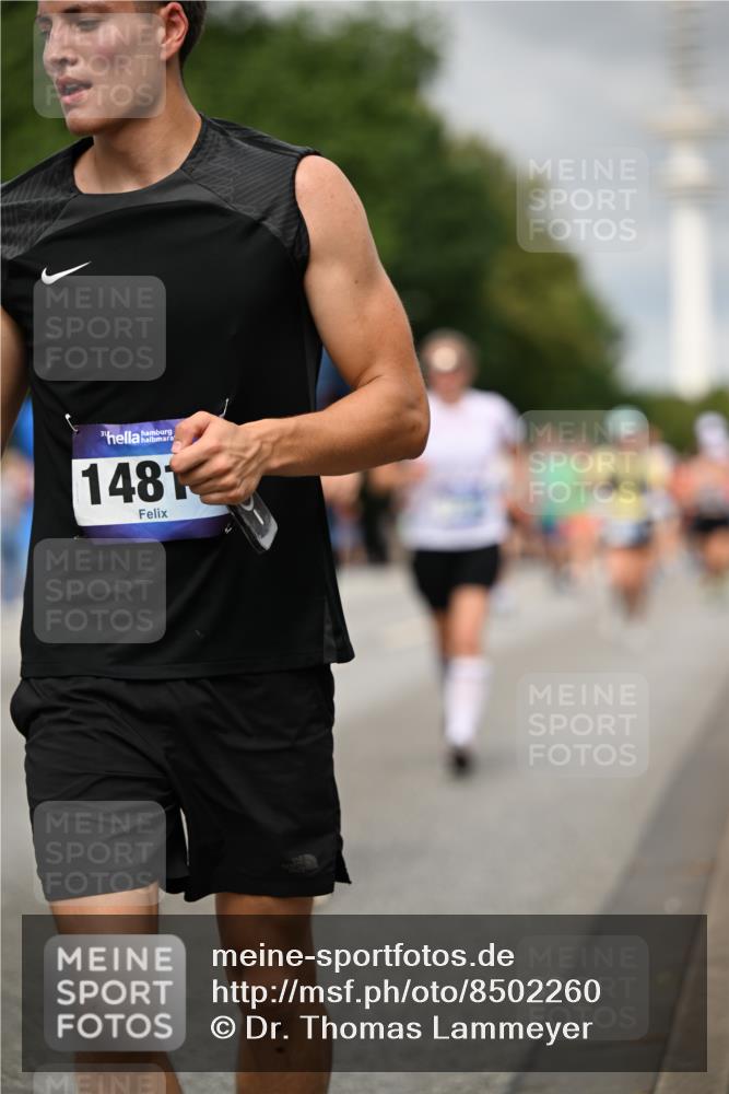 29.06.2025 - hella hamburg halbmarathon Dr. Thomas Lammeyer http://msf.ph/oto/8502260 29.06.2025 10:25:31 Kennedybrücke 1028, 1266, 1658, 2271, 2383, 2635, 2956, 3122, 3247, 3434, 3817, 4350, 4786, 5041, 5061, 5373, 5395, 5767, 5957, 6086, 7018, 7228, 7522, 7553, 7781, 8095, 8726, 8844, 9100, 9108, 9501, 9624, 10050, 10874 meine-sportfotos.de