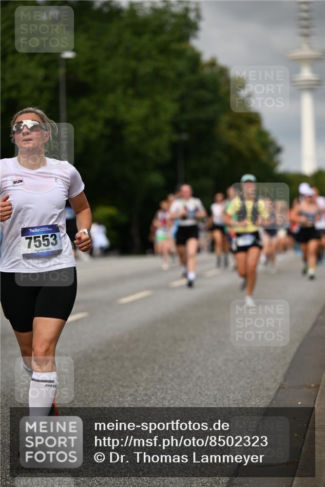 29.06.2025 - hella hamburg halbmarathon Dr. Thomas Lammeyer http://msf.ph/oto/8502323 29.06.2025 10:25:33 Kennedybrücke 1028, 1266, 1401, 1658, 2271, 2635, 2956, 3122, 3434, 3817, 4350, 4786, 5041, 5061, 5373, 5395, 5493, 5767, 5957, 6086, 7018, 7228, 7522, 7553, 7781, 8095, 8726, 8844, 9100, 9108, 9499, 9624, 10050, 10874 meine-sportfotos.de