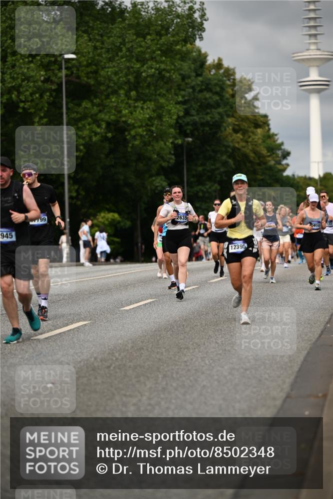 29.06.2025 - hella hamburg halbmarathon Dr. Thomas Lammeyer http://msf.ph/oto/8502348 29.06.2025 10:25:34 Kennedybrücke 1028, 1401, 1658, 2271, 2635, 2956, 3122, 3434, 3817, 4786, 5041, 5061, 5373, 5395, 5493, 5767, 5957, 6086, 7018, 7228, 7522, 7553, 7781, 8095, 8726, 8844, 9100, 9108, 9499, 9624, 10050, 10374, 10874 meine-sportfotos.de