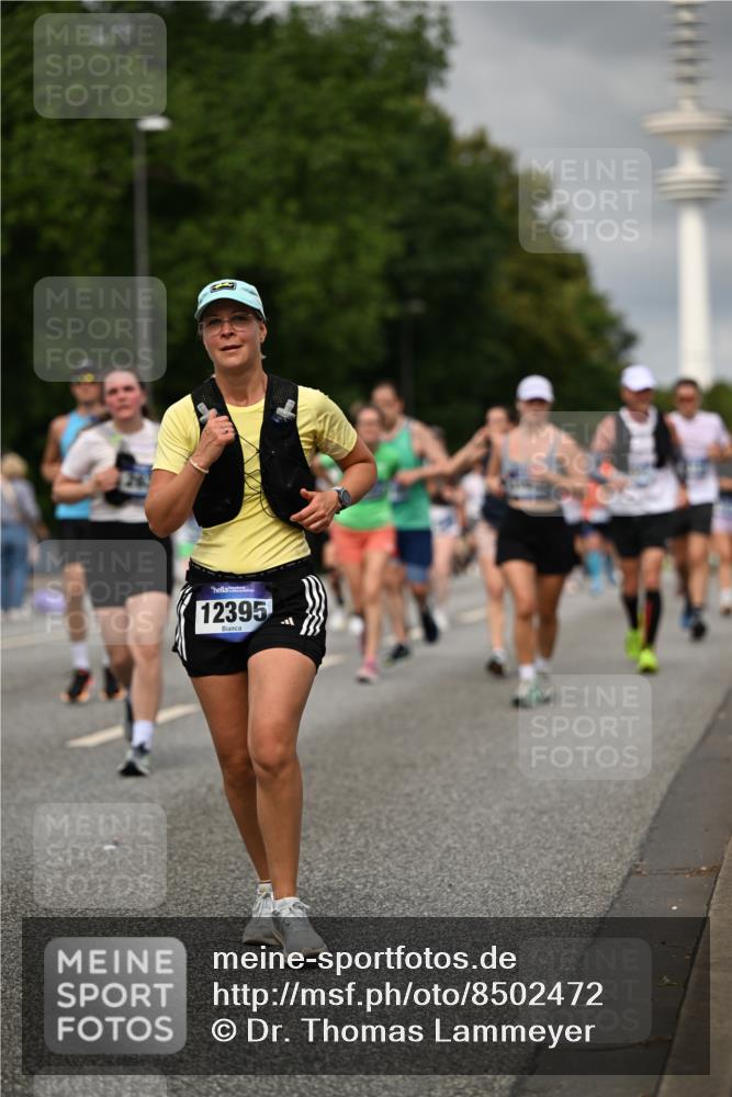 29.06.2025 - hella hamburg halbmarathon Dr. Thomas Lammeyer http://msf.ph/oto/8502472 29.06.2025 10:25:37 Kennedybrücke 1028, 1401, 1658, 2271, 2635, 2956, 3122, 3770, 3817, 4697, 4786, 5061, 5122, 5373, 5395, 5493, 5767, 5957, 6086, 7018, 7228, 7522, 7553, 7781, 8095, 8286, 8726, 8844, 9100, 9108, 9369, 9499, 9532, 9624, 10050, 10374, 10874 meine-sportfotos.de