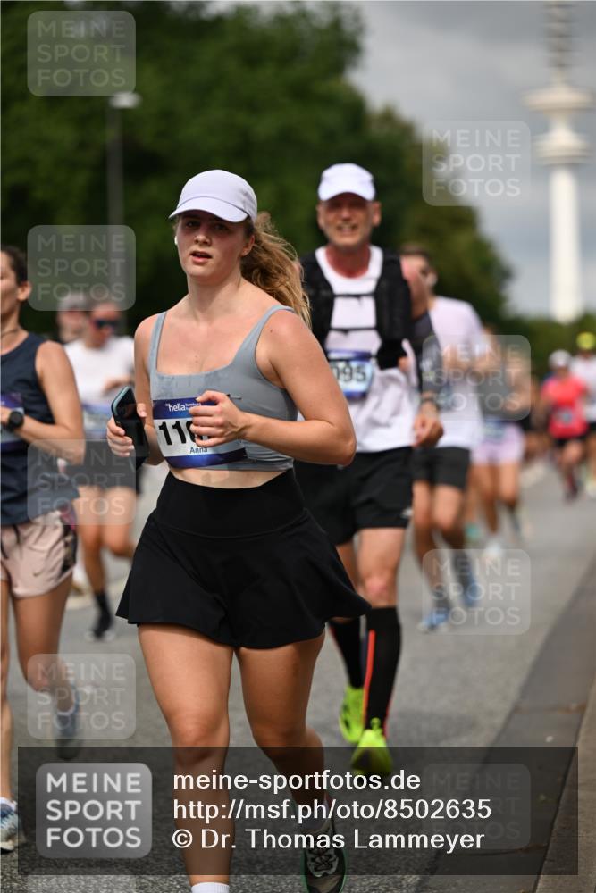 29.06.2025 - hella hamburg halbmarathon Dr. Thomas Lammeyer http://msf.ph/oto/8502635 29.06.2025 10:25:42 Kennedybrücke 1401, 2271, 2315, 2353, 2635, 2956, 3122, 3770, 3817, 4697, 4786, 5061, 5122, 5373, 5395, 5493, 5759, 5957, 6086, 7075, 7228, 7522, 7553, 7781, 8095, 8286, 9108, 9369, 9499, 9532, 9624, 10019, 10125, 10374, 10874, 11117 meine-sportfotos.de