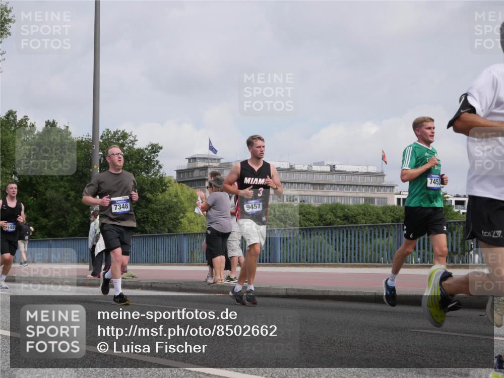 29.06.2025 - hella hamburg halbmarathon Luisa Fischer http://msf.ph/oto/8502662 29.06.2025 10:11:42 Kennedybrücke 88, 7348, 7348, 3, 9457, 7453, 1147, 1188, 2978, 5885, 6590, 6674, 7348, 7453, 9457, 9718, 9966, 10857 meine-sportfotos.de