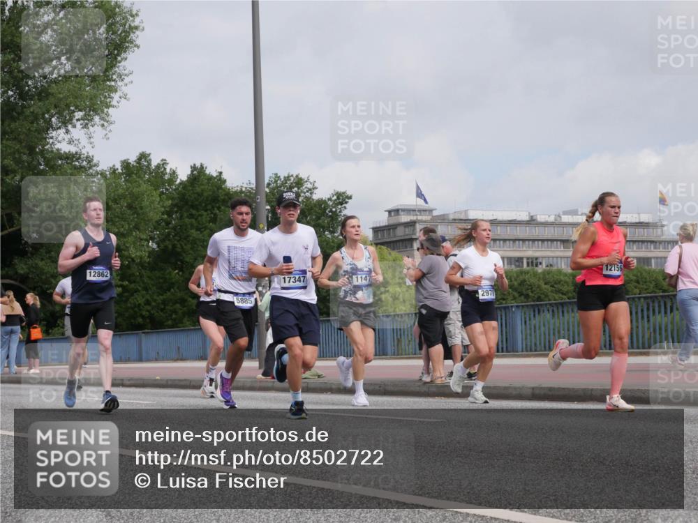 29.06.2025 - hella hamburg halbmarathon Luisa Fischer http://msf.ph/oto/8502722 29.06.2025 10:11:47 Kennedybrücke 12862, 17347, 5885, 1147, 2978, 12156, 1147, 1188, 2427, 2978, 5885, 6674, 7198, 7348, 9718, 9823, 10857 meine-sportfotos.de