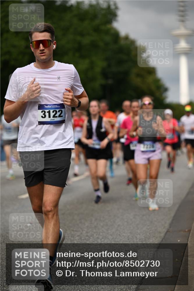 29.06.2025 - hella hamburg halbmarathon Dr. Thomas Lammeyer http://msf.ph/oto/8502730 29.06.2025 10:25:45 Kennedybrücke 1072, 1191, 1250, 1401, 2271, 2315, 2353, 2635, 2815, 3122, 3606, 3770, 3817, 4697, 4786, 5061, 5122, 5373, 5395, 5412, 5493, 5759, 5957, 6086, 7075, 7228, 7522, 7553, 7781, 8095, 8286, 9326, 9369, 9483, 9499, 9532, 9624, 10019, 10125, 10374, 10874, 11117, 11425 meine-sportfotos.de
