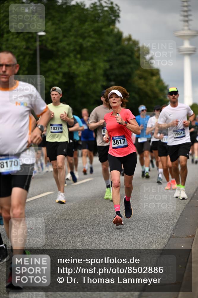 29.06.2025 - hella hamburg halbmarathon Dr. Thomas Lammeyer http://msf.ph/oto/8502886 29.06.2025 10:25:49 Kennedybrücke 1072, 1191, 1250, 1401, 1958, 2271, 2315, 2353, 2529, 2635, 2815, 2841, 3122, 3606, 3770, 3817, 3826, 4046, 4697, 4786, 5061, 5122, 5395, 5412, 5493, 5641, 5759, 5957, 6086, 6103, 7075, 7228, 7522, 7672, 7781, 8095, 8286, 8959, 9326, 9369, 9483, 9499, 9532, 9624, 10019, 10125, 10374, 10787, 10874, 11117, 11425 meine-sportfotos.de