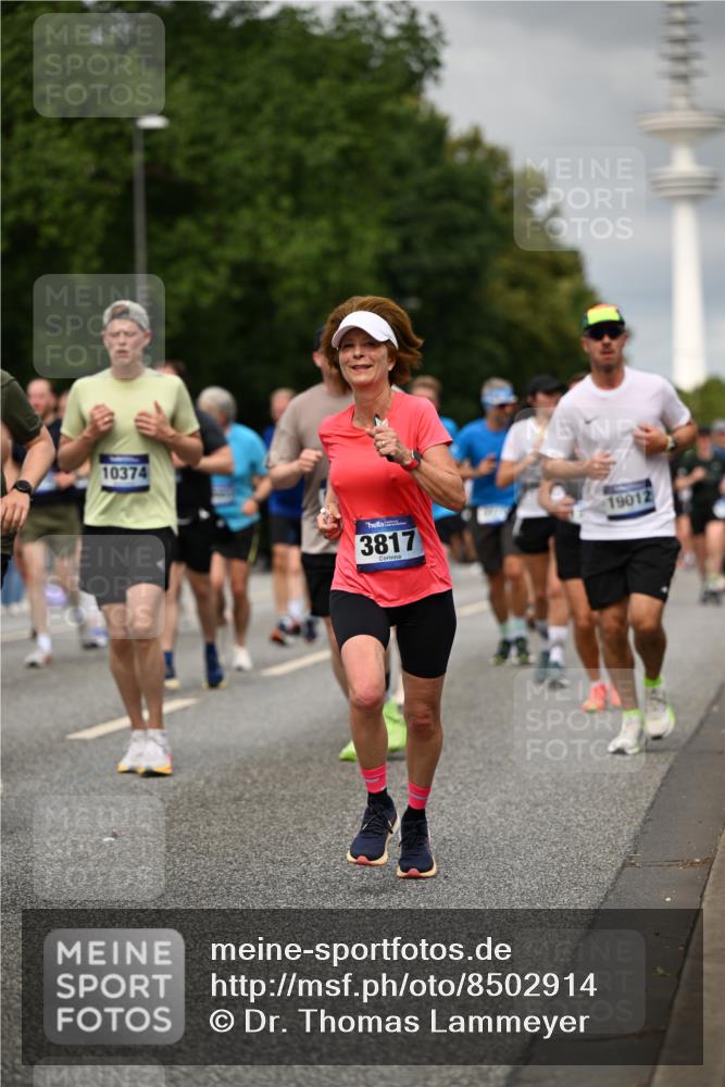 29.06.2025 - hella hamburg halbmarathon Dr. Thomas Lammeyer http://msf.ph/oto/8502914 29.06.2025 10:25:50 Kennedybrücke 1072, 1158, 1191, 1250, 1401, 1958, 2271, 2315, 2353, 2529, 2635, 2815, 2841, 3122, 3606, 3770, 3817, 3826, 4046, 4697, 4786, 5061, 5122, 5395, 5412, 5493, 5641, 5759, 5957, 6086, 6103, 7075, 7228, 7522, 7672, 7781, 8095, 8286, 8896, 8959, 9326, 9369, 9483, 9499, 9532, 9624, 9635, 10019, 10125, 10374, 10787, 10874, 11117, 11425 meine-sportfotos.de
