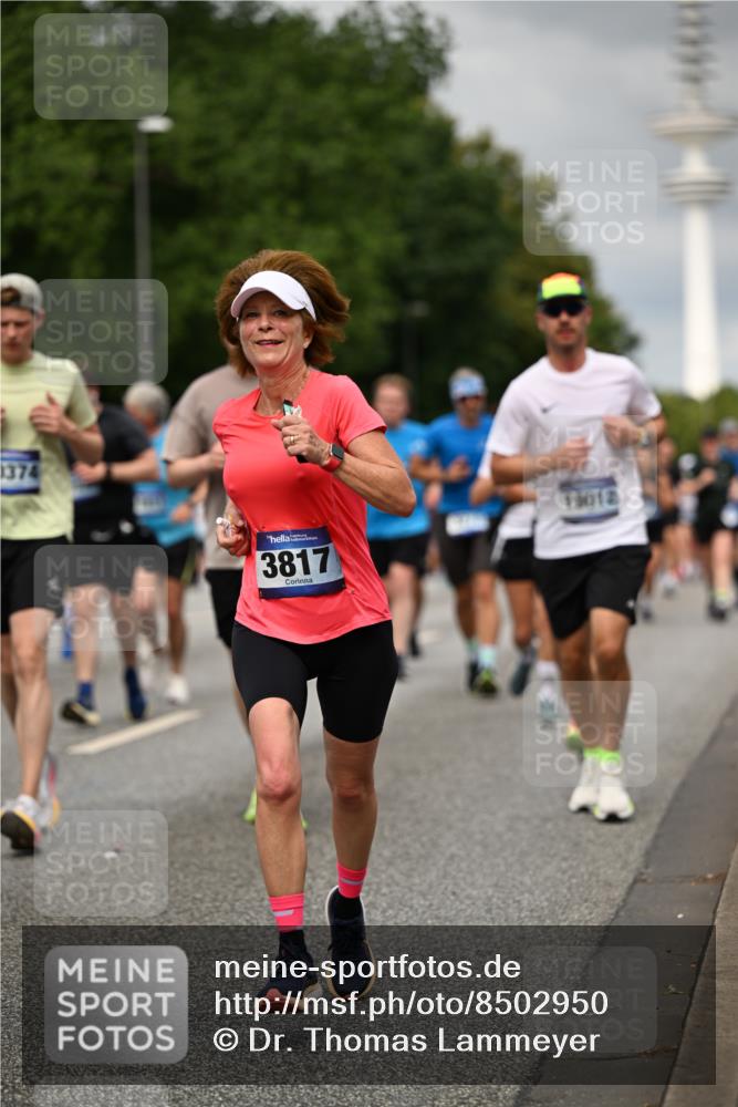 29.06.2025 - hella hamburg halbmarathon Dr. Thomas Lammeyer http://msf.ph/oto/8502950 29.06.2025 10:25:51 Kennedybrücke 1072, 1158, 1191, 1250, 1401, 1668, 1958, 2271, 2315, 2353, 2529, 2635, 2815, 2841, 3122, 3606, 3770, 3817, 3825, 3826, 4046, 4697, 4786, 5061, 5122, 5395, 5412, 5493, 5641, 5759, 5957, 6086, 6103, 7075, 7228, 7522, 7672, 7781, 8095, 8286, 8860, 8896, 8959, 9326, 9369, 9483, 9499, 9532, 9624, 9635, 10019, 10125, 10374, 10787, 10874, 10921, 11117, 11425 meine-sportfotos.de