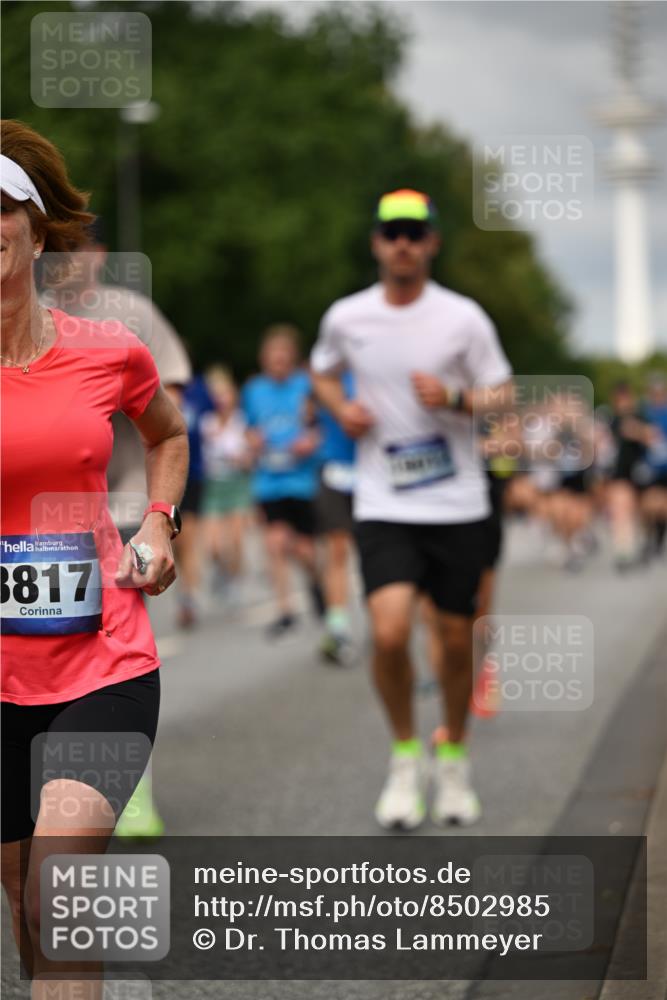 29.06.2025 - hella hamburg halbmarathon Dr. Thomas Lammeyer http://msf.ph/oto/8502985 29.06.2025 10:25:52 Kennedybrücke 1072, 1158, 1191, 1250, 1401, 1668, 1958, 2271, 2315, 2353, 2529, 2815, 2841, 3122, 3606, 3770, 3817, 3825, 3826, 4046, 4697, 4786, 5061, 5122, 5395, 5412, 5493, 5641, 5759, 5957, 6086, 6103, 7075, 7228, 7522, 7672, 7781, 8095, 8286, 8860, 8896, 8959, 9002, 9326, 9369, 9483, 9499, 9532, 9624, 9635, 10019, 10125, 10374, 10787, 10874, 10921, 11117, 11425 meine-sportfotos.de