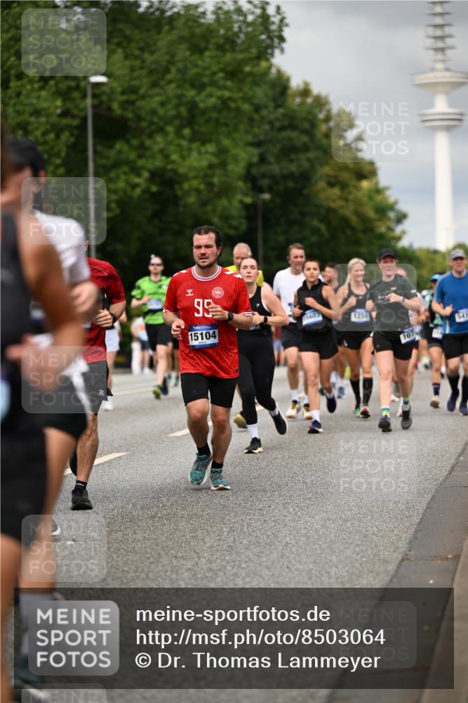 29.06.2025 - hella hamburg halbmarathon Dr. Thomas Lammeyer http://msf.ph/oto/8503064 29.06.2025 10:25:55 Kennedybrücke 1072, 1158, 1191, 1250, 1401, 1668, 1958, 2271, 2315, 2353, 2529, 2815, 2841, 3122, 3606, 3770, 3817, 3825, 3826, 4046, 4289, 4697, 5061, 5122, 5412, 5493, 5641, 5759, 5957, 6086, 6103, 7075, 7228, 7522, 7612, 7672, 8286, 8860, 8896, 8959, 9002, 9062, 9326, 9369, 9483, 9499, 9532, 9635, 10019, 10125, 10374, 10787, 10874, 10921, 11117, 11425 meine-sportfotos.de