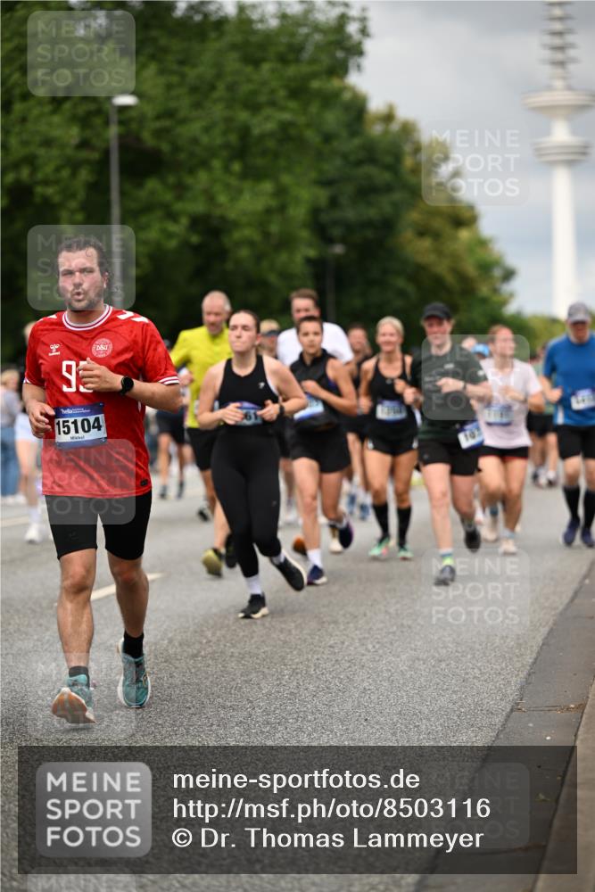 29.06.2025 - hella hamburg halbmarathon Dr. Thomas Lammeyer http://msf.ph/oto/8503116 29.06.2025 10:25:56 Kennedybrücke 1072, 1158, 1191, 1250, 1401, 1668, 1958, 2271, 2315, 2353, 2529, 2815, 2841, 3122, 3606, 3770, 3817, 3825, 3826, 4046, 4289, 4697, 5061, 5122, 5412, 5493, 5641, 5759, 5957, 6086, 6103, 7075, 7228, 7375, 7522, 7612, 7672, 8286, 8860, 8896, 8959, 9002, 9062, 9326, 9369, 9483, 9499, 9532, 9635, 10019, 10125, 10374, 10787, 10921, 11117, 11425 meine-sportfotos.de