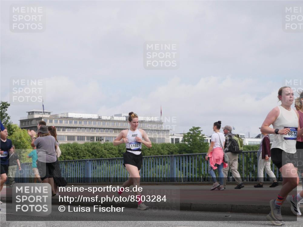29.06.2025 - hella hamburg halbmarathon Luisa Fischer http://msf.ph/oto/8503284 29.06.2025 10:13:00 Kennedybrücke 8890, 11027, 6872, 1483, 1513, 1573, 7042, 7685, 8090, 8890, 9681, 9816 meine-sportfotos.de