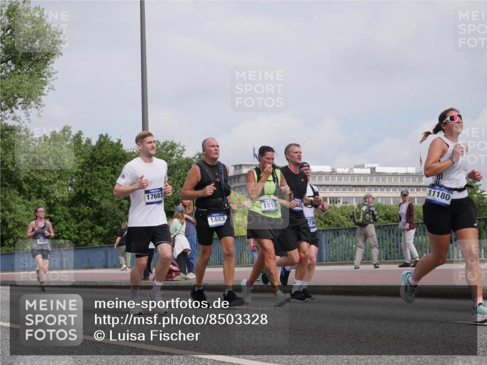 29.06.2025 - hella hamburg halbmarathon Luisa Fischer http://msf.ph/oto/8503328 29.06.2025 10:13:06 Kennedybrücke 9681, 17683, 1483, 1513, 730, 11180, 1483, 1513, 4389, 7250, 7685, 8090, 8890, 9681, 9816, 9988 meine-sportfotos.de