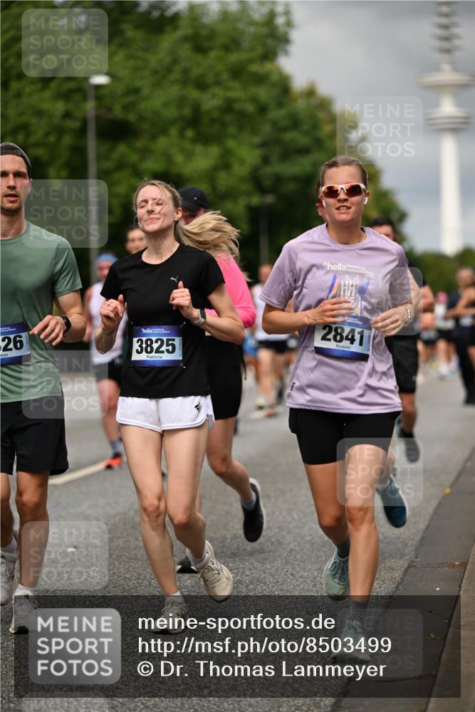 29.06.2025 - hella hamburg halbmarathon Dr. Thomas Lammeyer http://msf.ph/oto/8503499 29.06.2025 10:26:08 Kennedybrücke 1072, 1158, 1191, 1250, 1269, 1294, 1668, 1958, 1963, 2009, 2063, 2315, 2353, 2529, 2815, 2841, 2919, 3606, 3825, 3826, 4046, 4289, 4375, 4376, 5412, 5641, 5759, 6103, 6676, 7075, 7375, 7612, 7672, 8431, 8860, 8884, 8896, 8954, 8959, 9002, 9062, 9326, 9327, 9483, 9635, 9788, 10019, 10125, 10167, 10787, 10902, 10921, 11117, 11425 meine-sportfotos.de