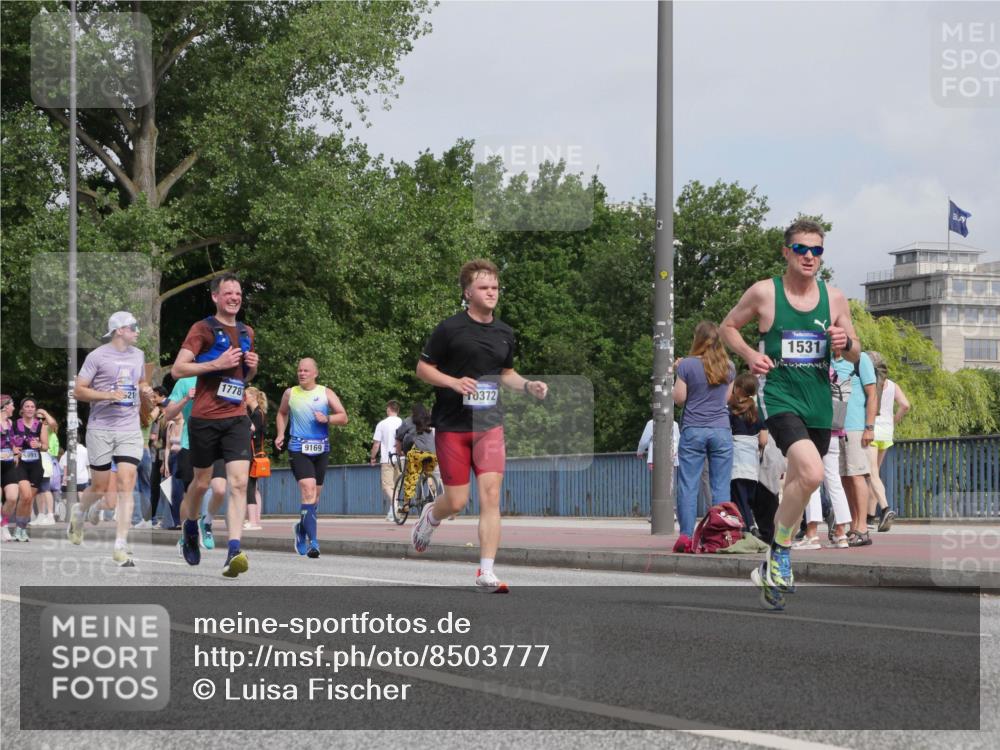 29.06.2025 - hella hamburg halbmarathon Luisa Fischer http://msf.ph/oto/8503777 29.06.2025 10:14:16 Kennedybrücke 5991, 1778, 9169, 0372, 1531, 1531, 1866, 5379, 9169, 10372 meine-sportfotos.de