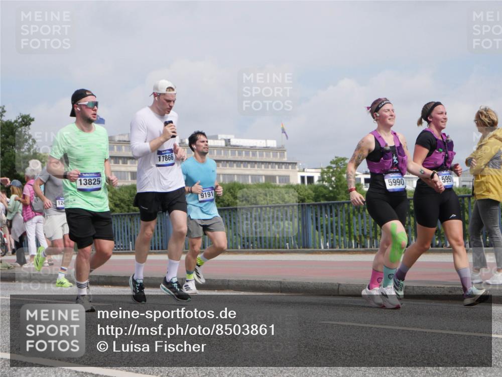 29.06.2025 - hella hamburg halbmarathon Luisa Fischer http://msf.ph/oto/8503861 29.06.2025 10:14:26 Kennedybrücke 124, 13825, 17866, 9191, 5990, 5991, 1166, 1992, 4227, 5254, 5990, 5991, 7571, 9169, 9191, 10428 meine-sportfotos.de
