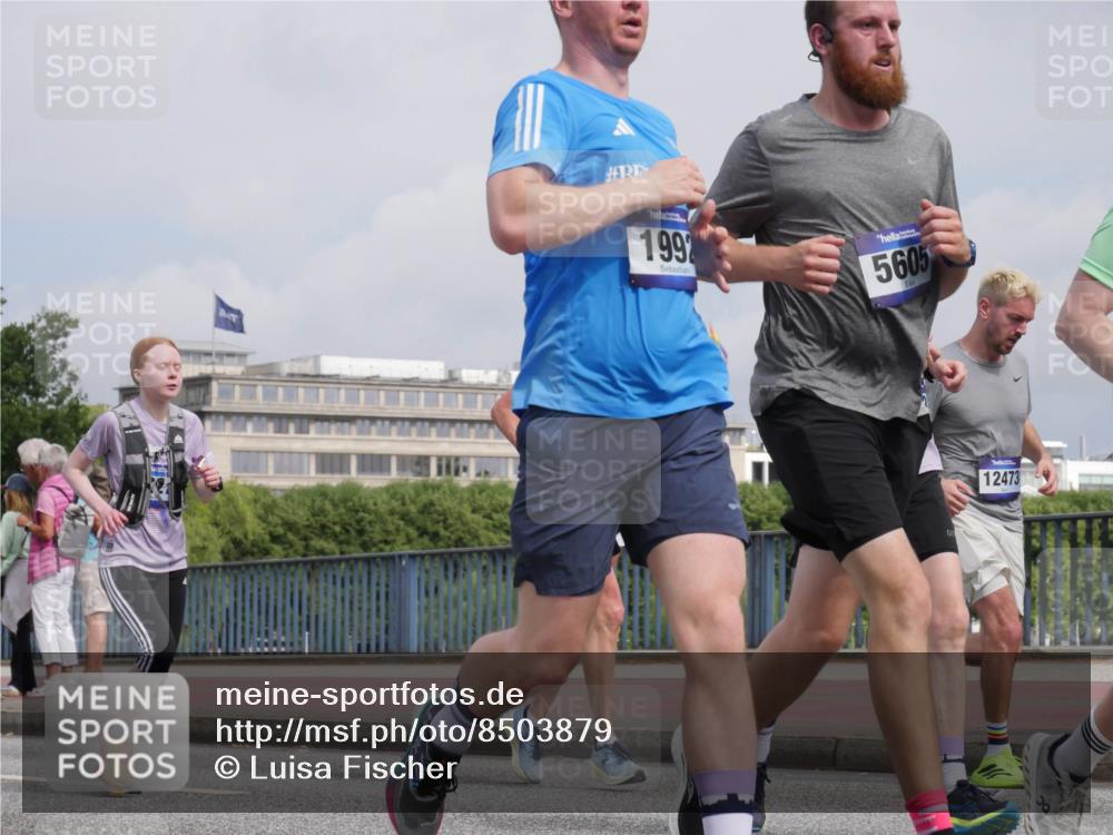 29.06.2025 - hella hamburg halbmarathon Luisa Fischer http://msf.ph/oto/8503879 29.06.2025 10:14:28 Kennedybrücke 1992, 5605, 12473, 1166, 1992, 4227, 5254, 5990, 5991, 7571, 9191, 10428 meine-sportfotos.de